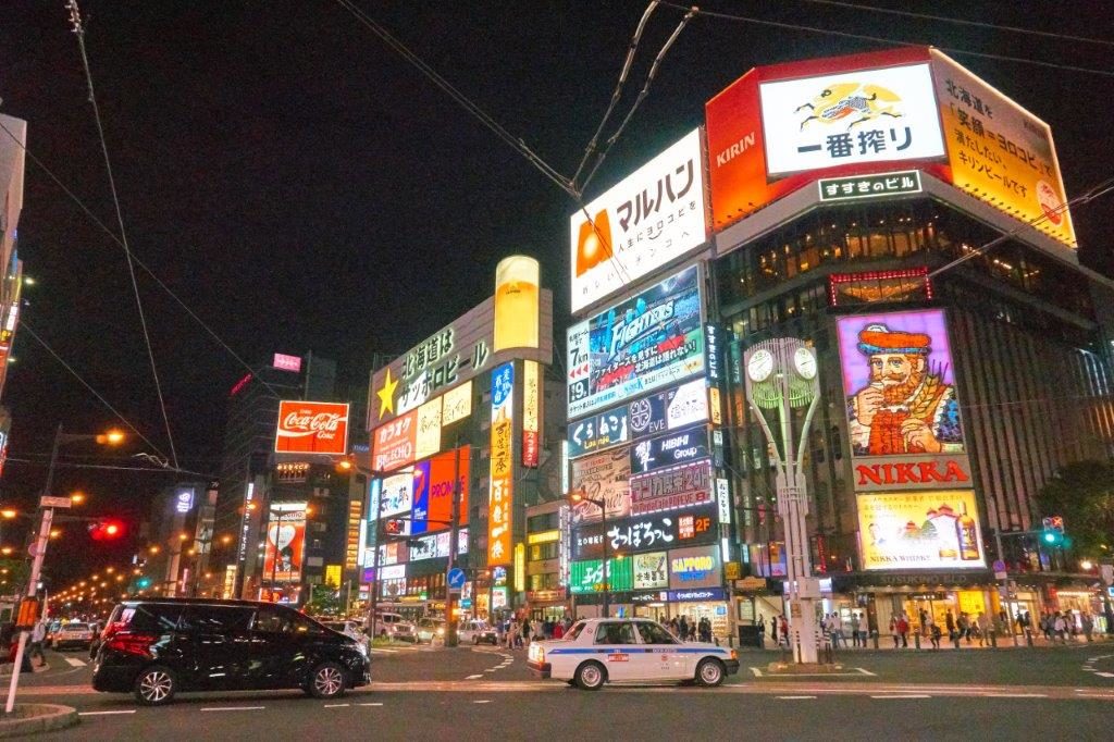 日本一周８３日目 夜のススキノこそ札幌の魅力そのものだ え 夜景のお話だよ げんふう